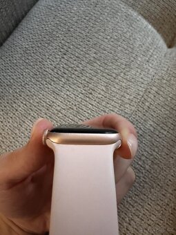 Apple Watch SE 1. generace - 8