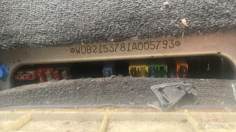 Mercedes Benz CL 600 V12 - 8