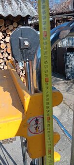 Zdvihaci plosina, stůl - 8