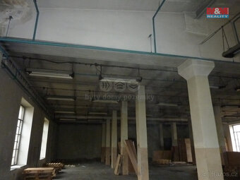 Prodej výrobního objektu, 15000 m², Meziměstí, ul. Tovární - 8