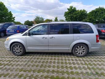 Pronájem 7 místného auta Chrysler - 8