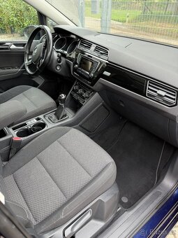 VW Touran 2017 1.6tdi 85kw Webasto Panorama 7míst Tažné - 8