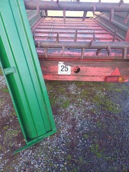 ROZMETADLO HNOJE 2,5T - 8