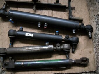 Hydralické pístnice - 8