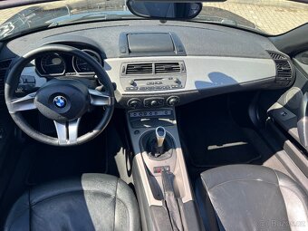 BMW Z4 3.0i MANUÁL 170kw el.střecha Xenon - 8