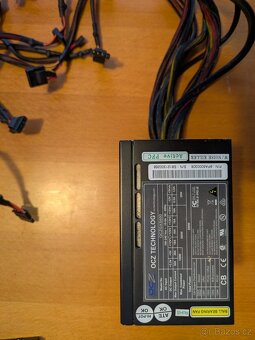 Náhradní díly - motherboard, grafická karta, RAM, HDD, CPU - 8