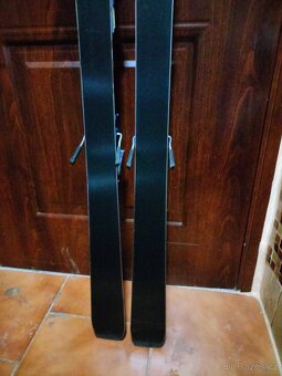 Prodám nové sjezdové lyže boycott Carving.148cm. - 8