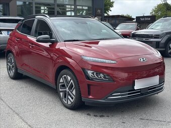 Hyundai Kona 64kWh POWER CZECH EDITION (2023) - 8