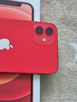 iPhone 12 64gb Red stav baterie 93% - 8
