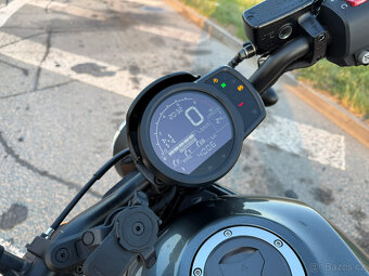Honda Rebel CMX1100 - 8