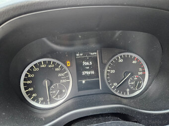 Predám Mercedes-Benz Vito 111 CDI Sanitné - 8