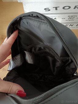 Tommy Hilfiger batůžek - 8
