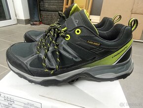 BOTY po synech - BEDNA BOT  - výborný stav - 8