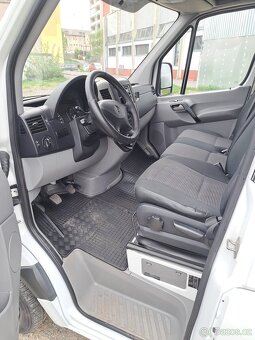 Prodám Mercedes-Benz Sprinter 318 CDI - 8
