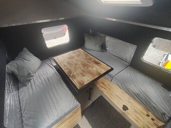 Toyota Hilux camper offroad - 8