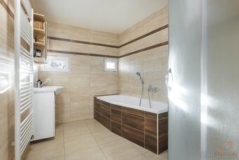 Prodej rodinného domu 221m² - Vyškov - Nouzka - 8