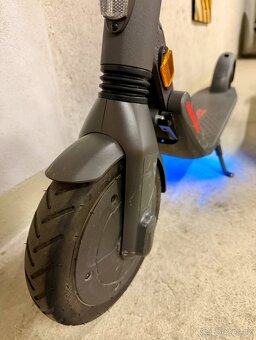 Ninebot KickScooter E25E + externí baterie - 8