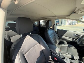 Nissan Qashqai 2,0i Tekna benzín 104kw - 8