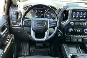 2023 GMC Sierra 3500HD Denali Crew Cab 4WD 6.6 - 8