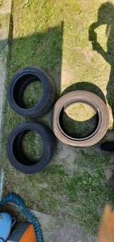 255/45/18 prodám 3 letní pneumatiky Falken - 8