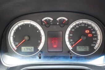Golf IV, 1.9Tdi, 85kW, r.v:2000 - 8