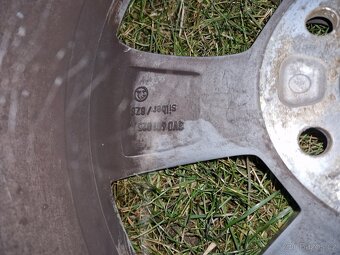 Komplet letní Alu kola R17 Škoda Superb III, 5x112 mm - 8