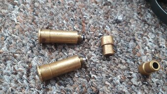 ME38 Magnum 4.5D + plnič nábojů+ 3 ks nábojů - 8