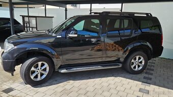 Nissan Pathfinder 2.5 dCi 126kw - 8