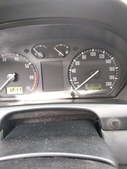 ŠKODA FABIA 1.4 50 KW R.V 2004 NOVÁ STK - 8