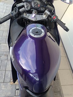 Kawasaki ZZR 1100  najeto pouze 15tiskm - 8
