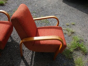 Dvě křesla Koželka a Kropáček , dobrý stav, cena je d - 8