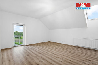 Prodej rodinného domu 6+kk, 276 m², Rabakov - 8