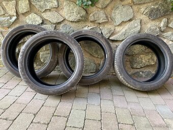 Pneu  225/45 R 19 - 8