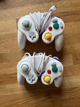 Nintendo Wii + 2 hry a bohaté příslušenství - 8