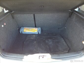 Volkswagen Golf 1,9 TDI KLIMA, TAŽNÉ - 8