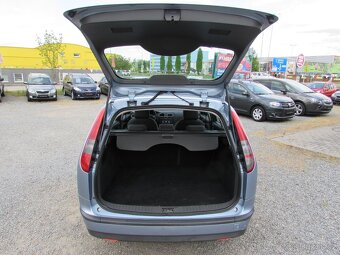 Ford Focus 1.6 TDCi 66kW kombi, nová STK, klima - 8