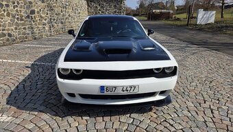 Dodge Challenger 5,7 R/T HEMI r.v. 2019 najeto 34 tkm - 8