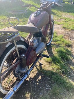 Predam Jawa 250 perák komunista - 8