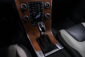 Volvo XC60 D4 AWD Polestar Classic Summum 2017 - 8