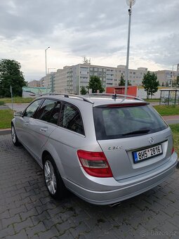 Mercedes Benz - 8