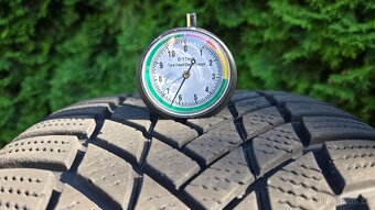 Ford 5x108  ▪︎   pneu  235/55/17 - 8