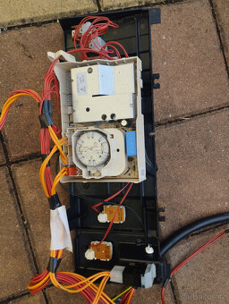 Pračka Whirlpool AWT5108/4 – 1000 - 8