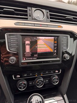 Volkswagen passat 2.0 TDI - 8