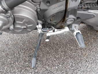 Ducati Monster 821 2017 - 8