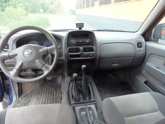 Nissan Navara 2.5 TD 4x4 tažné 3t ČR původ - 8