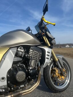 kawasaki z1000 - 8
