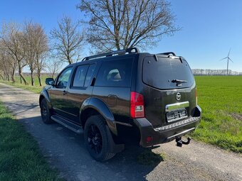 Nissan Pathfinder 2.5 dCi Individual Aut. 140kw - 8