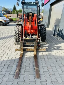 Kolový nakladač Kubota R065 HW - 8