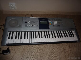 Klávesy Yamaha PSR-E323 - 8