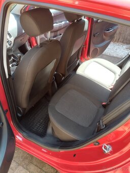 Hyundai i20 - 8